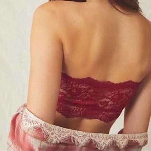 Free People Size S Lacey Looks Bandeau Burgundy  All Lace Lightly Lined NEW - Picture 3 of 8